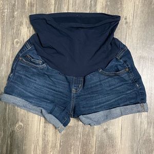 Full panel maternity Jean shorts